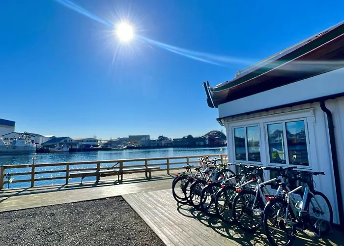 Lofoten Rorbuer سفولفير